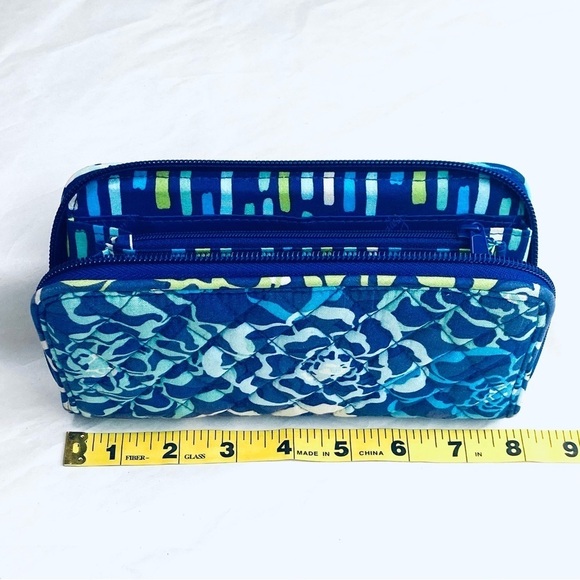 Vera Bradley Wallet Katalina Blues Floral Print Zip Around Accordion Design - Picture 5 of 10